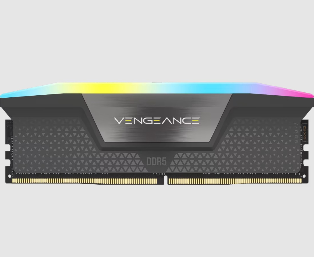 RGB aydınlatmalı ve Vengeance logolu gri DDR5 RAM modülü.