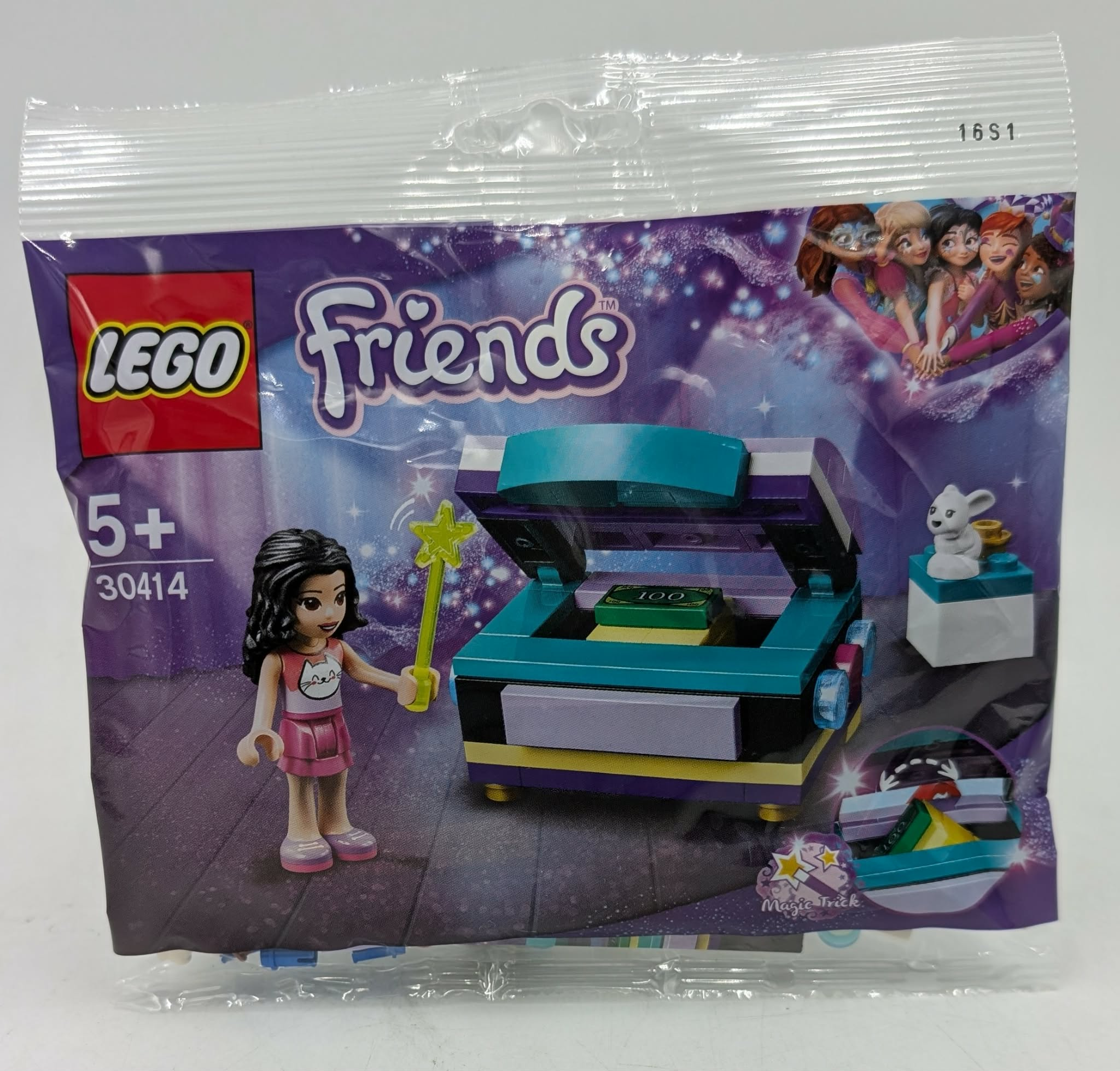 Sac de jouets Lego Friends avec figurine, coffre, lapin et baguette magique.