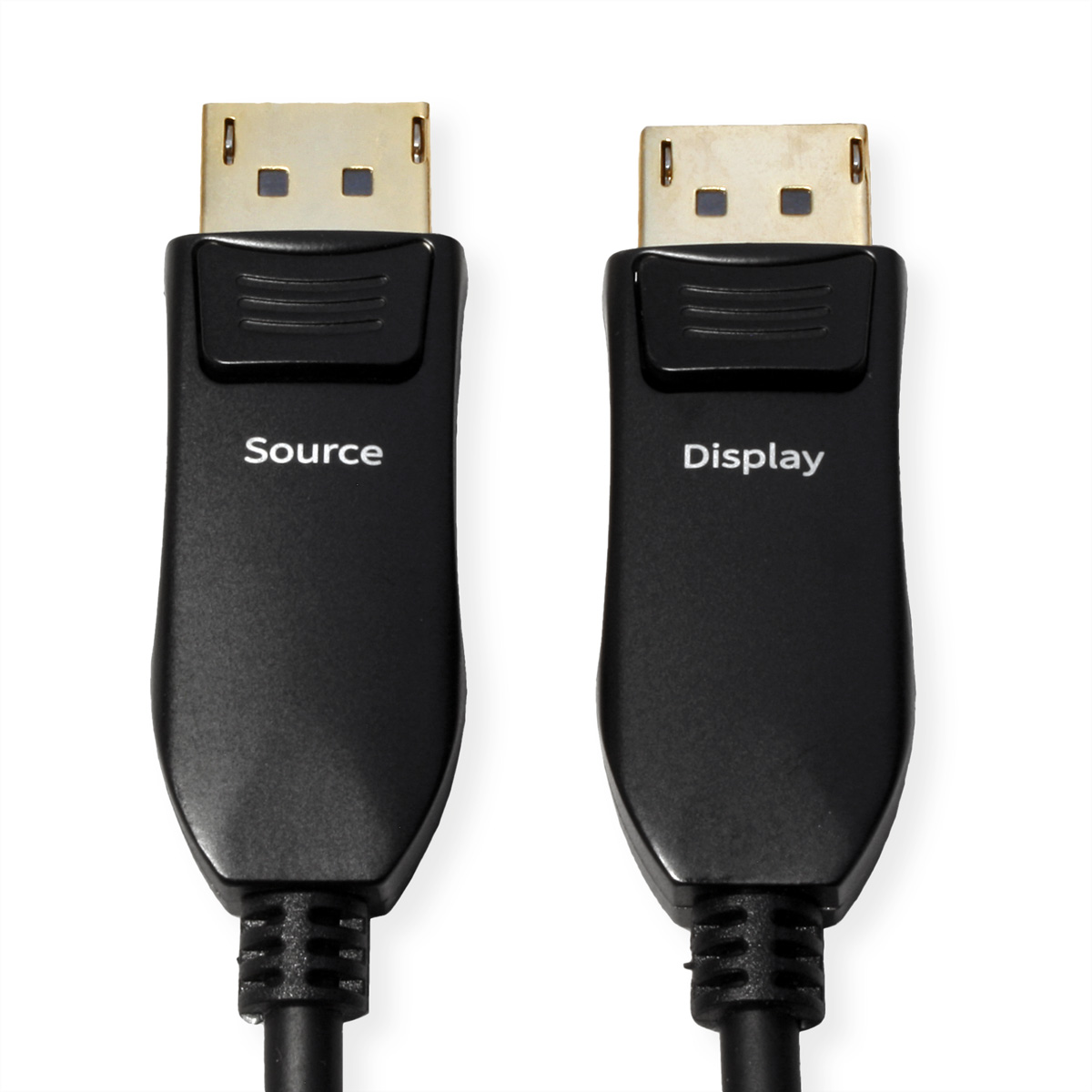 Twee zwarte DisplayPort kabels met 'Source' en 'Display' labels en gouden connectoren.