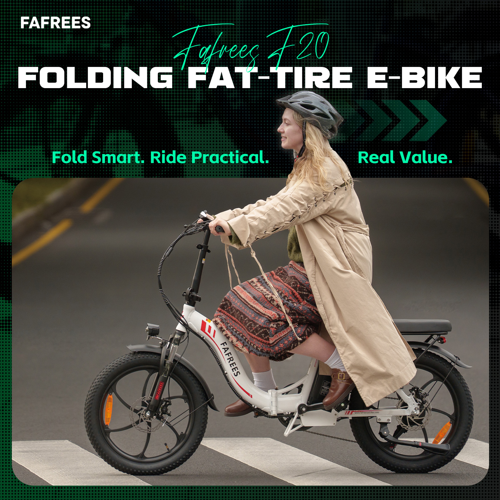Una mujer monta una e-bike plegable Fafrees F20 de llantas anchas sobre un paso de peatones.