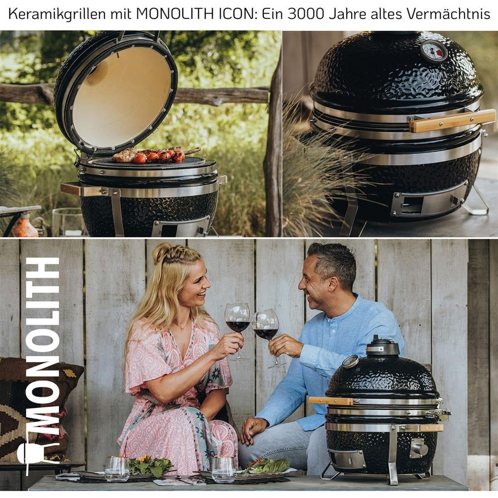 Un homme et une femme trinquent avec du vin rouge, à côté d'un grill Monolith.