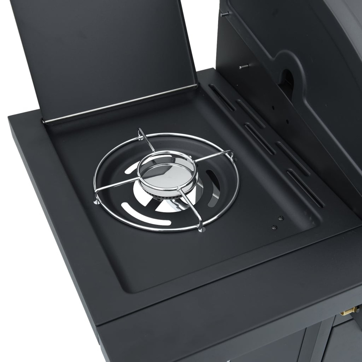 Ein schwarzer Gasgrill mit geöffnetem Deckel und einem Brenner mit Chrom-Topfhalterung.