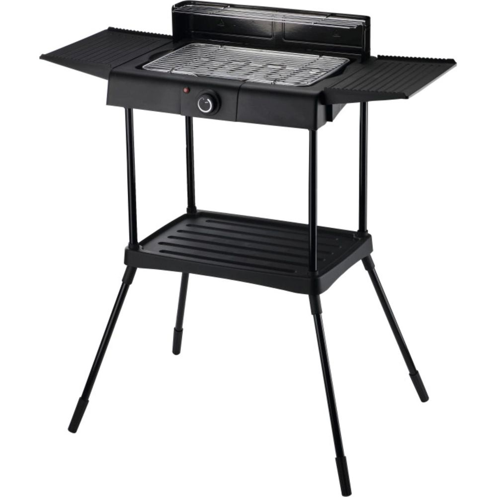 Ein schwarzer elektrischer Grill auf einem Ständer mit drei Beinen und Ablagen.