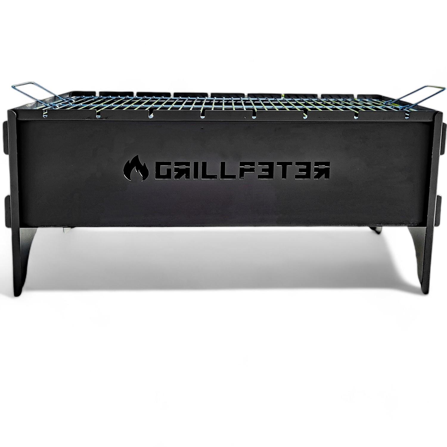 Ein schwarzer Grill mit silbernen Trägern und dem Logo 'GRILLPETER'.
