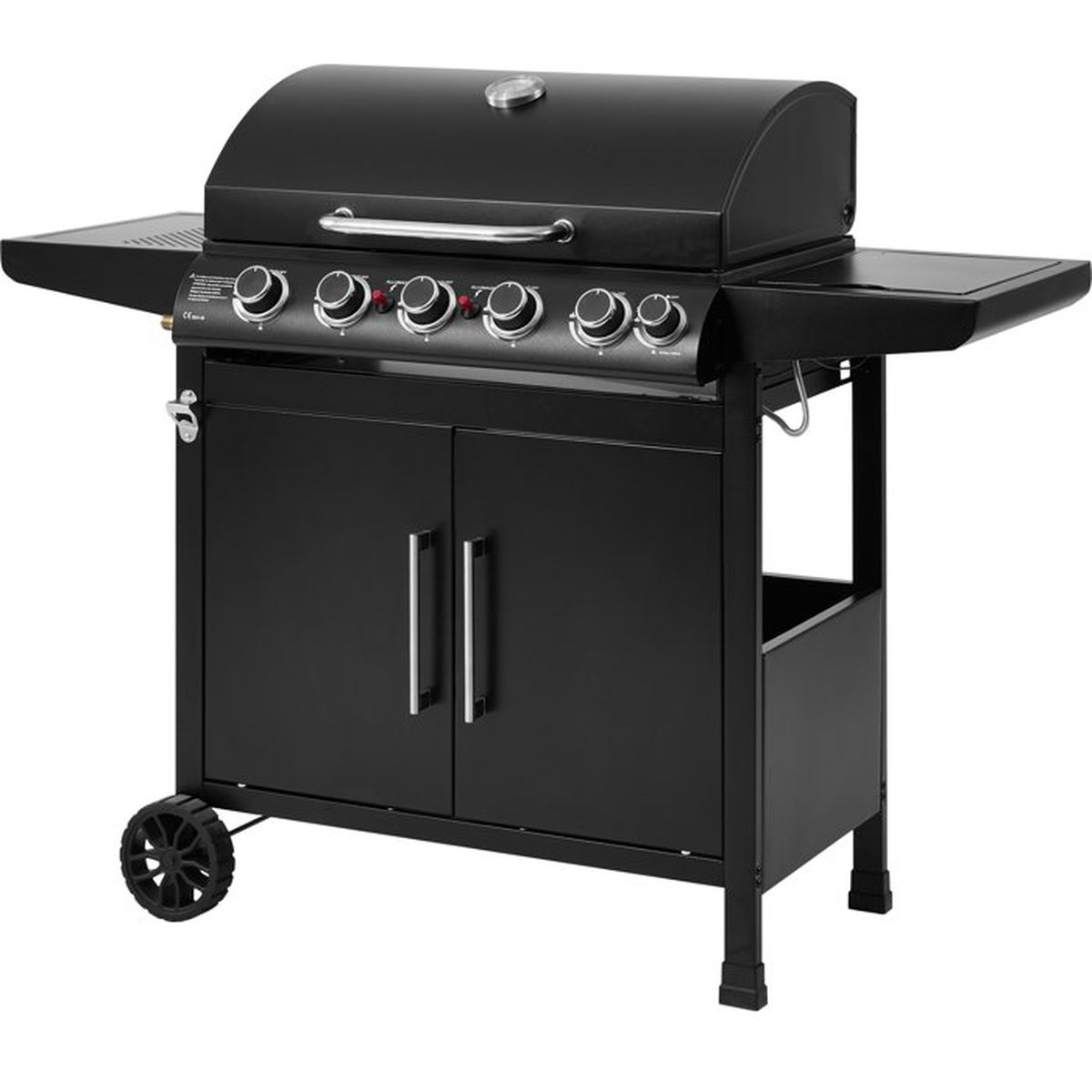 Ein schwarzer Gasgrill mit fünf Brennern, seitlichen Ablagen, Schrank und Rädern.