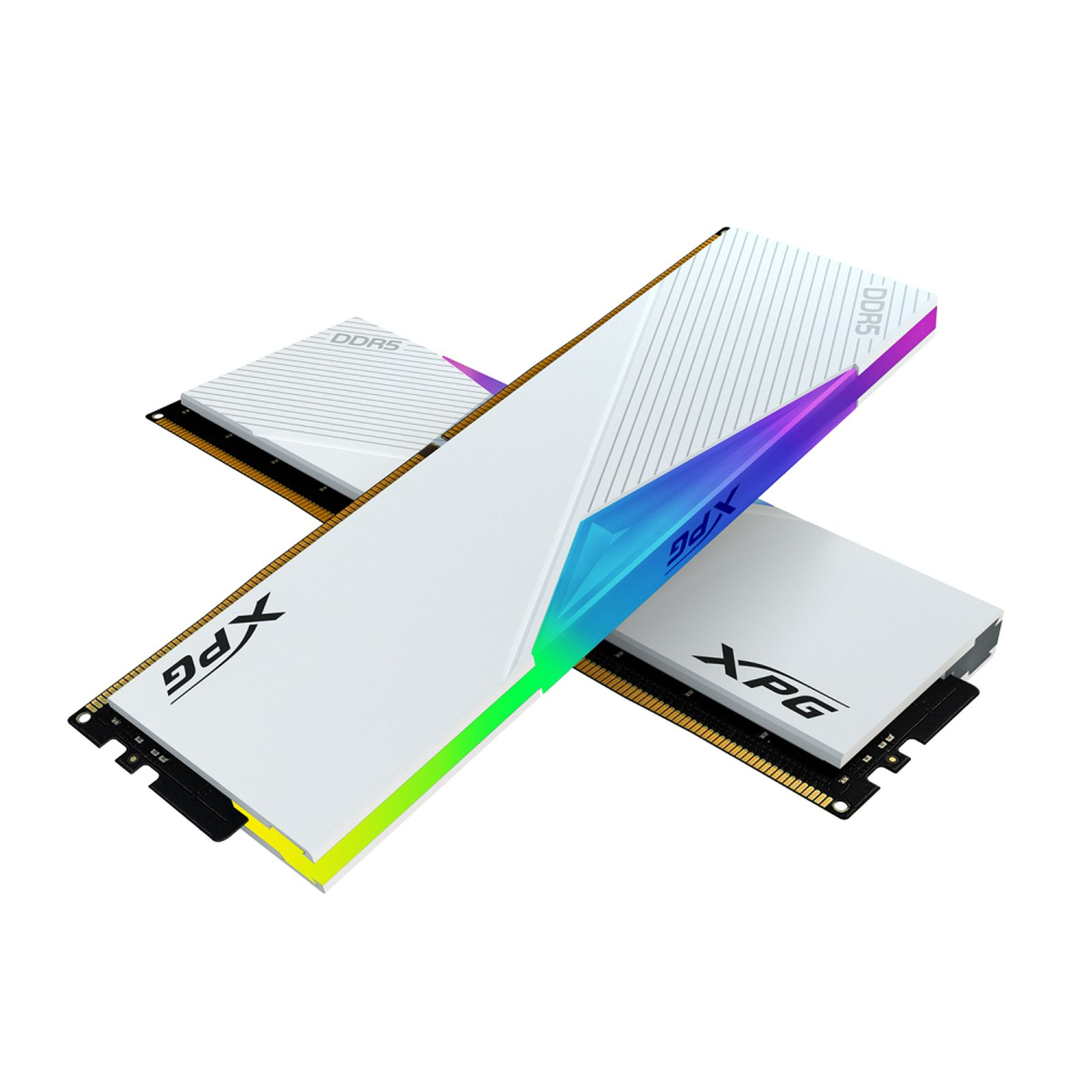 RGB aydınlatmalı iki beyaz DDR5 RAM çubuğu üst üste çaprazlanmış.