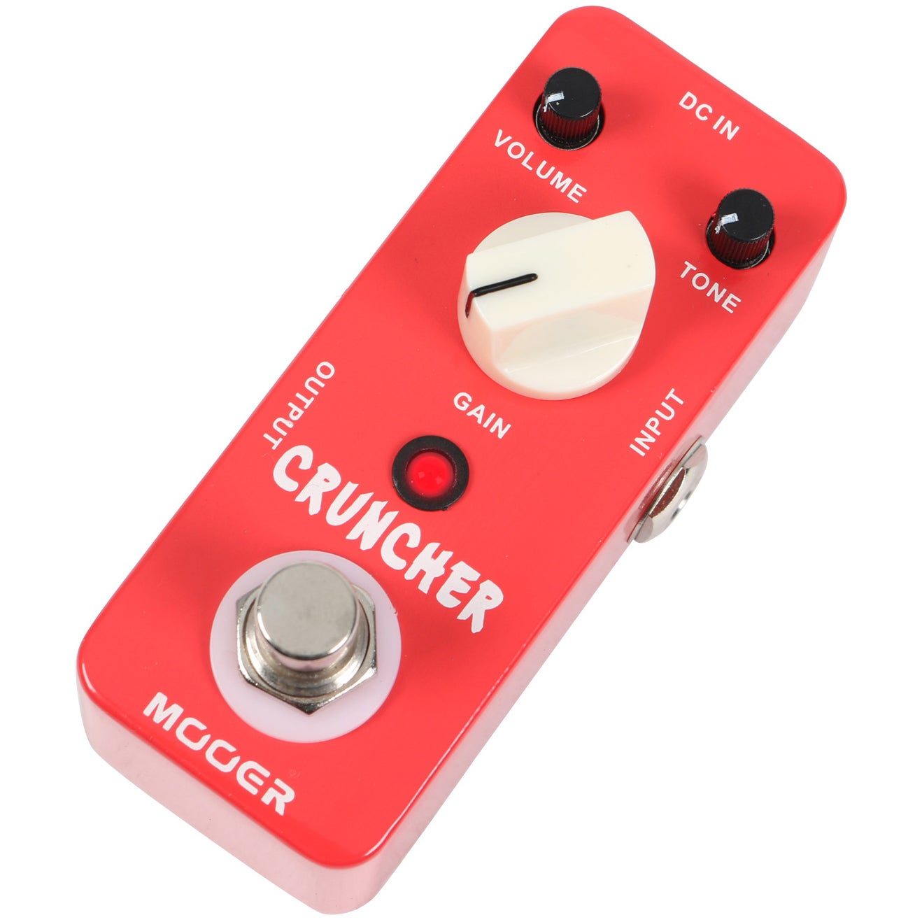 Beyaz ve siyah düğmeli kırmızı bir Mooer Cruncher gitar efekt pedalı.