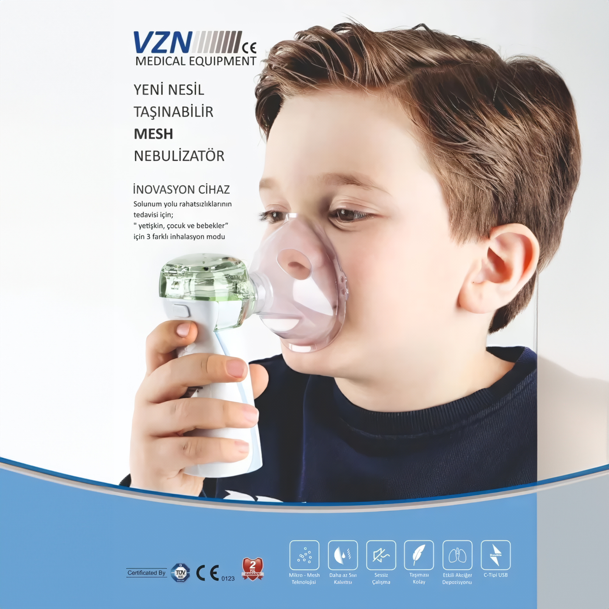 Bir çocuk maskeli taşınabilir mesh nebulizatör kullanıyor. Üstte VZN Tıbbi Ekipman logosu.
