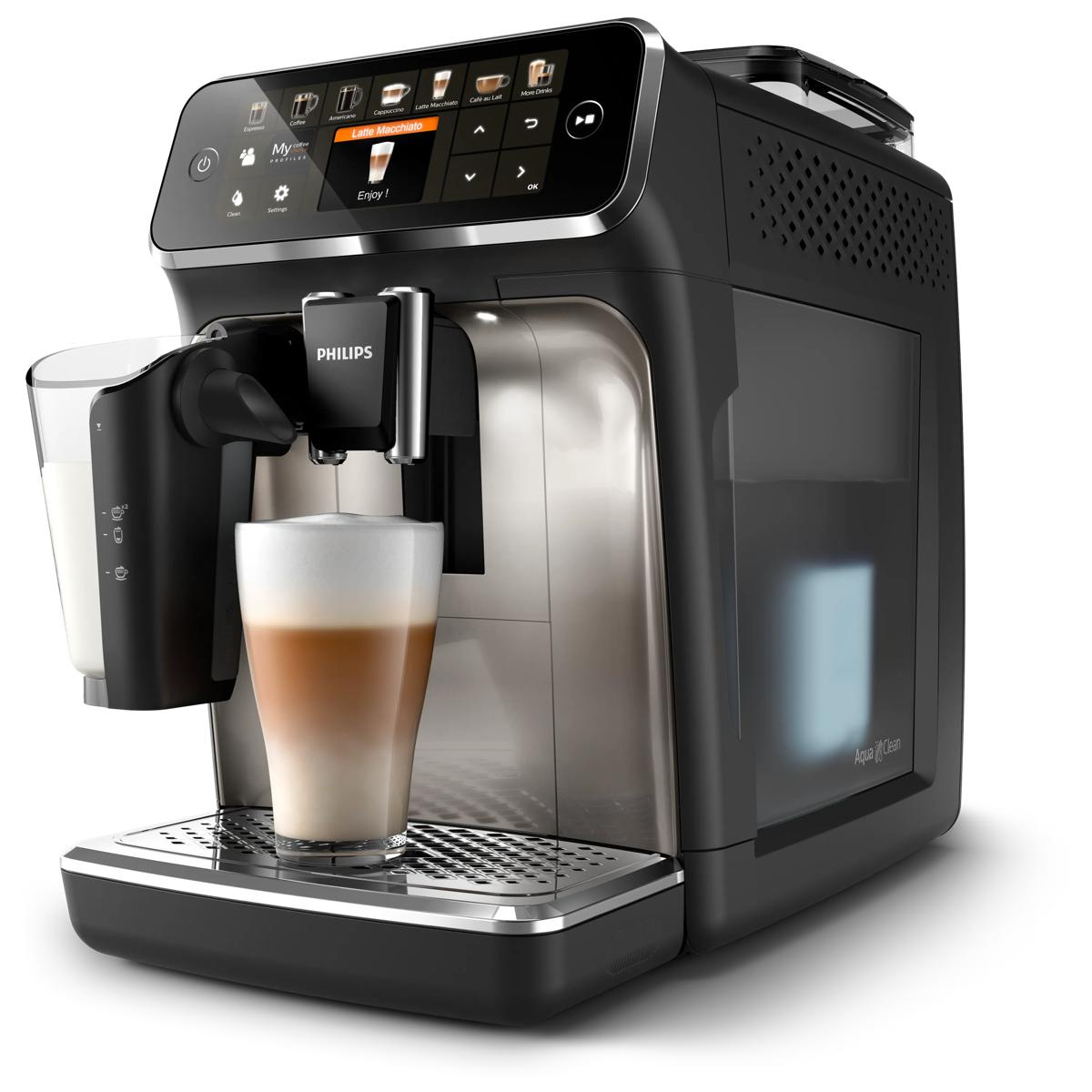 Czarny ekspres do kawy Philips parzy latte macchiato do szklanki.