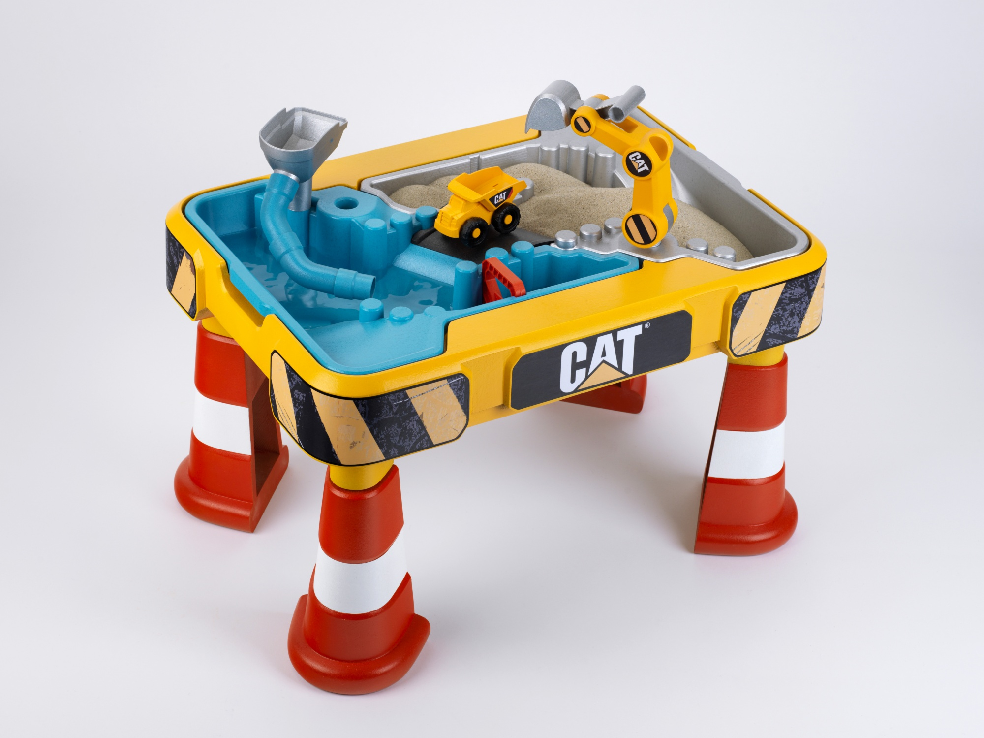 Tavolo da sabbia e acqua giallo CAT con canali d'acqua blu, camion dumper e scavatrice gialli.