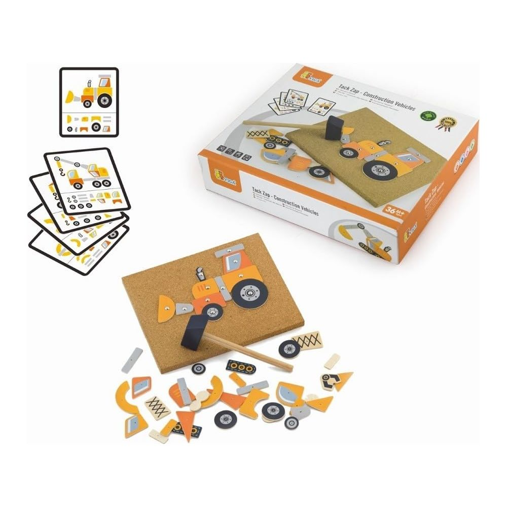 Spielzeug-Bagger-Set mit Holzteilen, Hammer und Korktafel.