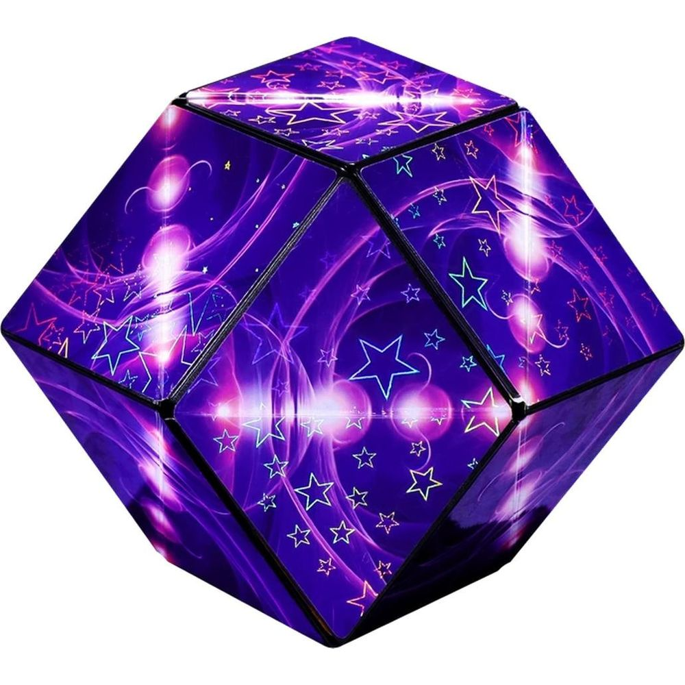 Un cubo viola con stelle e vortici, su sfondo bianco.