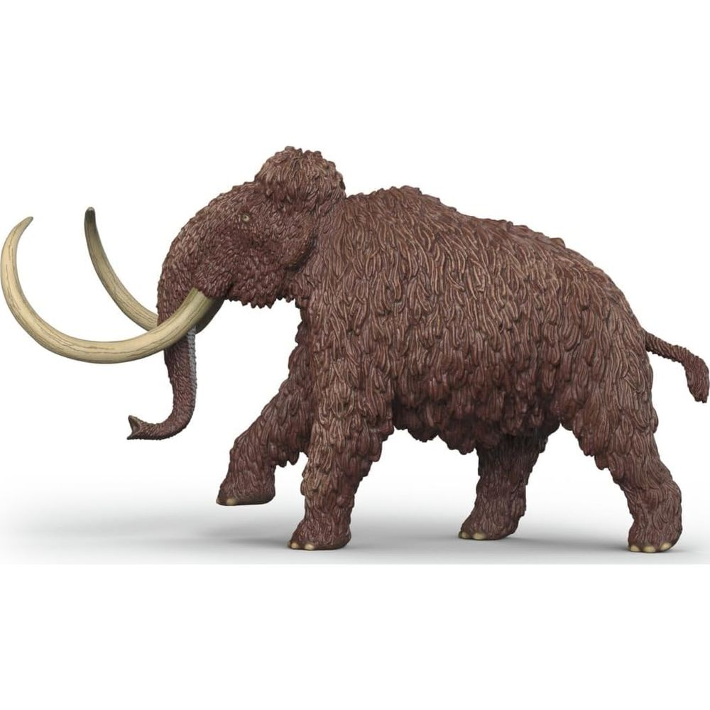 Un mammut lanoso marrone con grandi zanne cammina su sfondo bianco.
