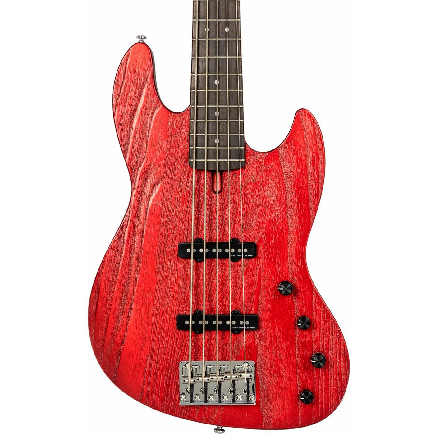 Ahşap damarlı, telli, manyetikli ve düğmeli kırmızı bas gitar.