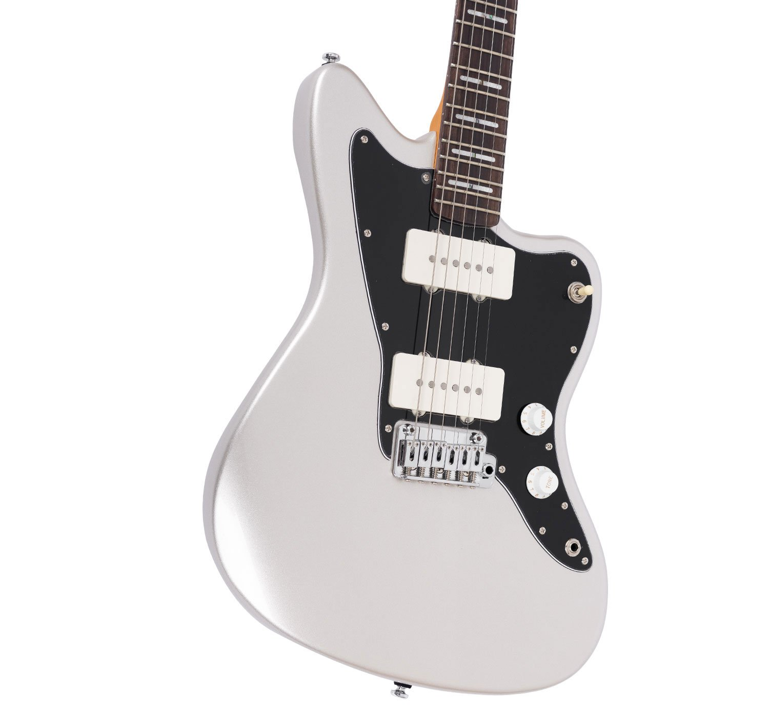 Siyah manyetikler ve siyah pena korumalı gümüş elektrik gitar gövdesi.