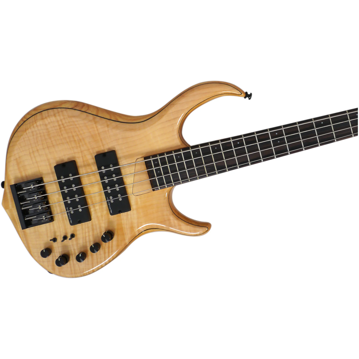 Siyah manyetiklere ve kontrollere sahip açık kahverengi dört telli bas gitar.