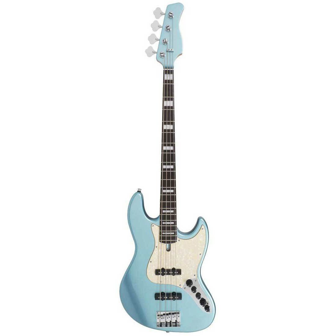 Beyaz pena korumalı ve gümüş donanımlı açık mavi elektro bas gitar.