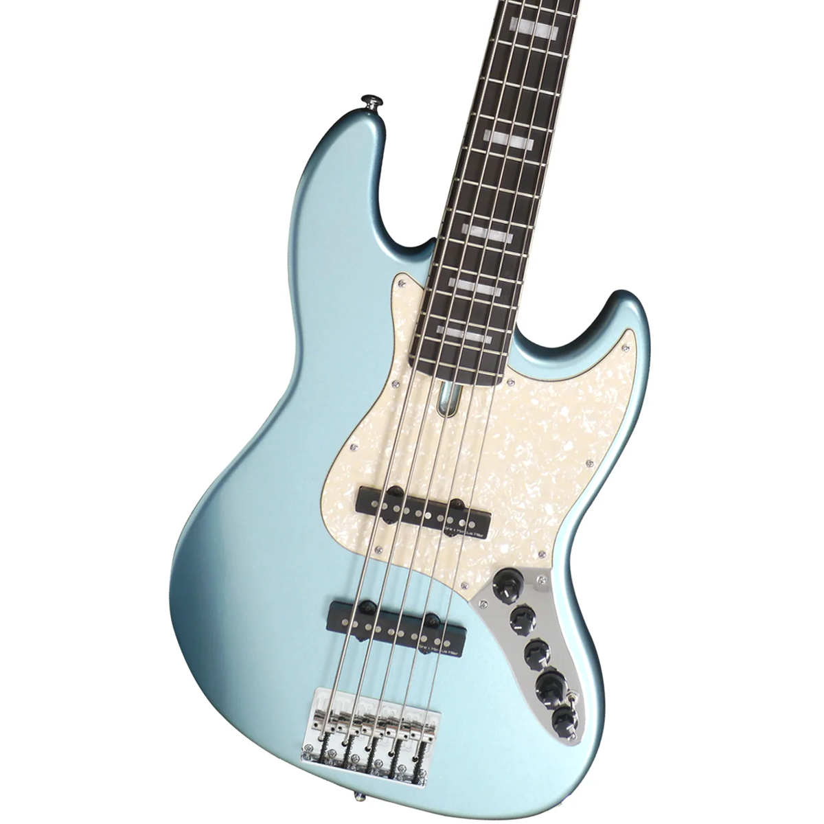 Sedef pena ve gümüş donanıma sahip açık mavi elektro bas gitar.