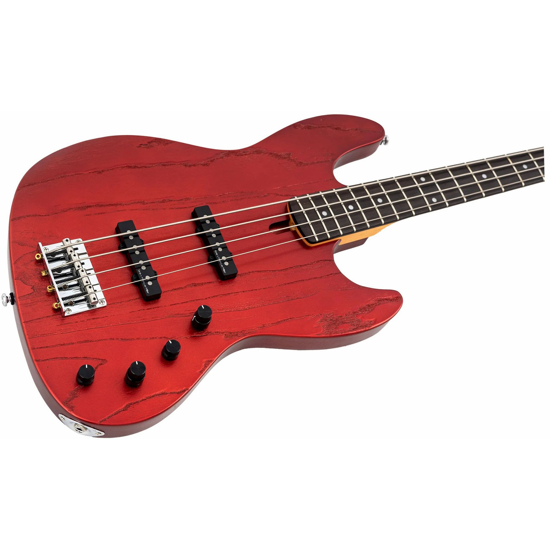 Siyah manyetiklere ve gümüş köprüye sahip kırmızı 4 telli bas gitar.