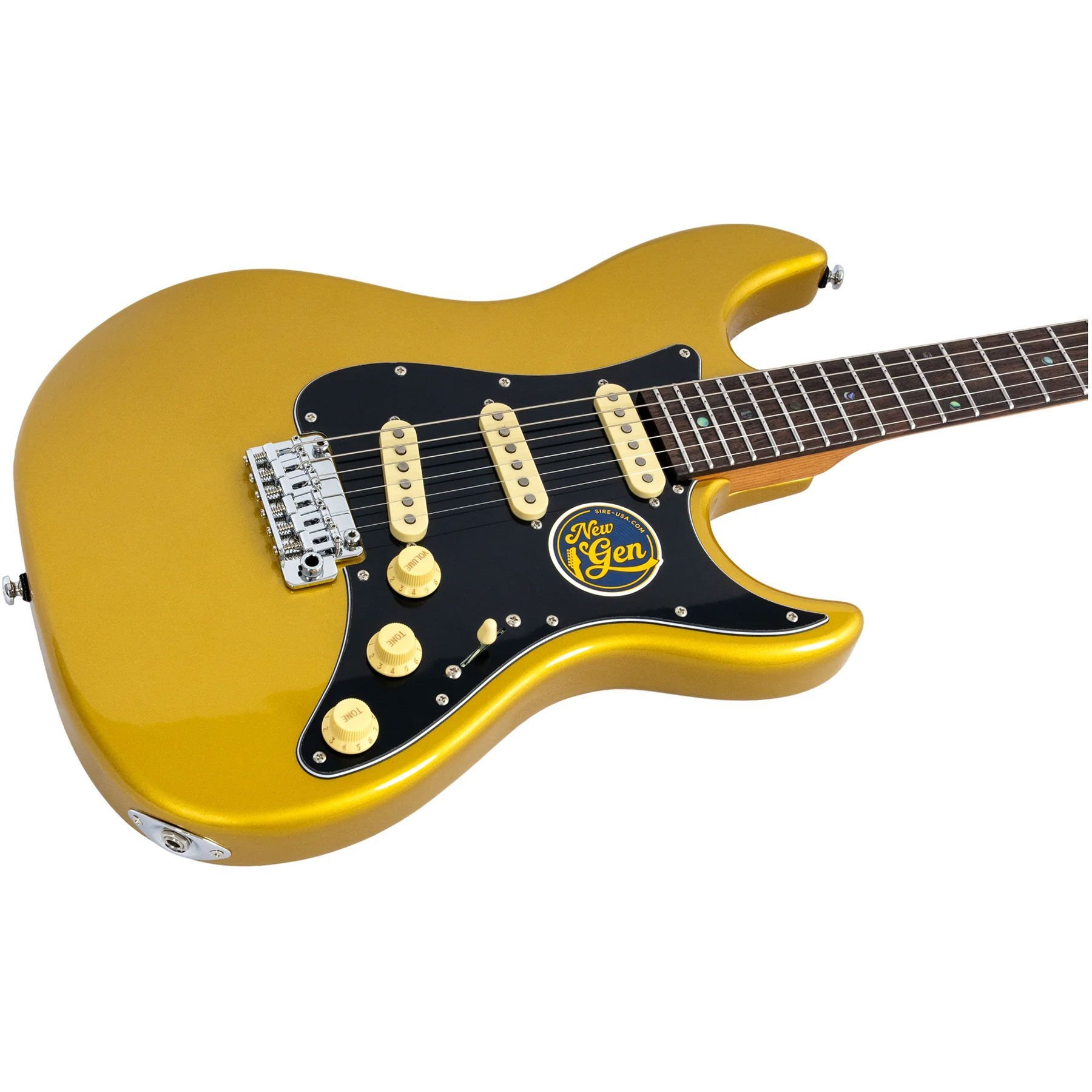 Siyah pena korumalı, üç manyetikli ve dört düğmeli altın rengi elektro gitar.