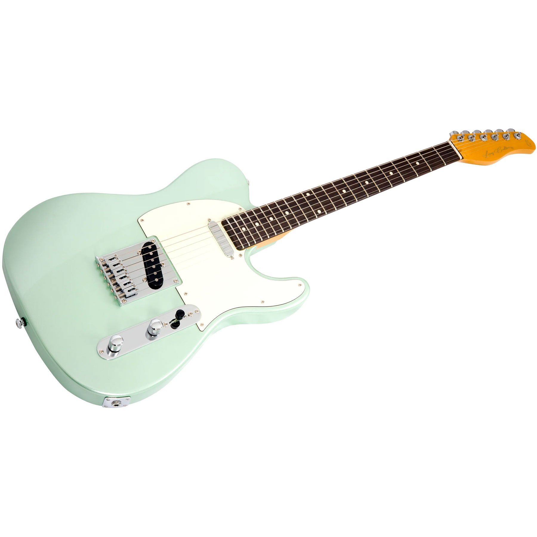 Beyaz pena korumalı ve gümüş donanımlı açık yeşil elektro gitar.