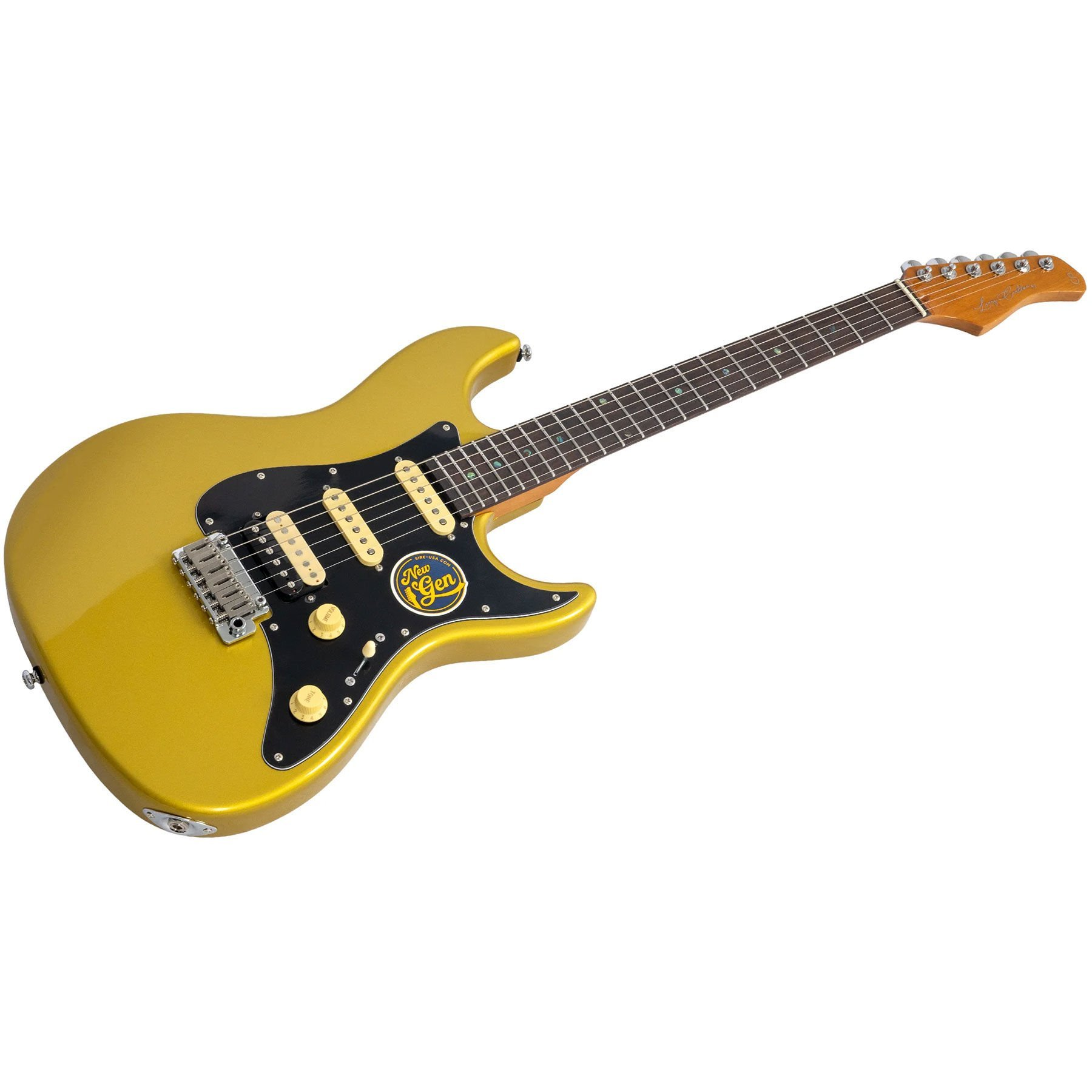 Siyah pena korumalı, üç manyetikli, gümüş donanımlı altın rengi elektro gitar.