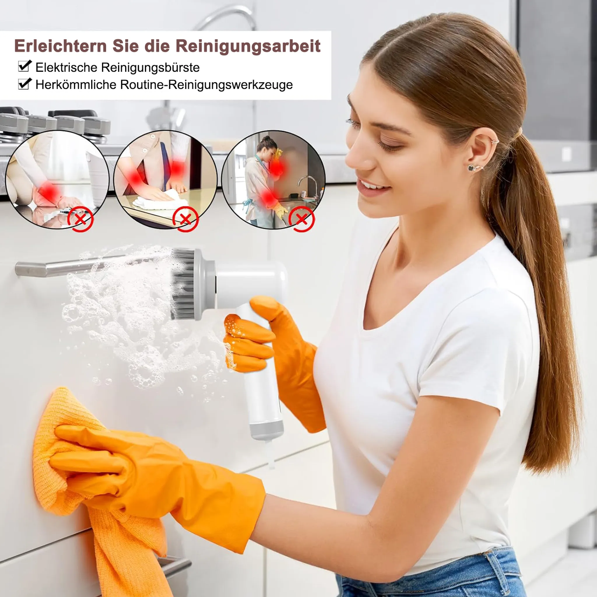 Frau reinigt mit elektrischer Bürste und orangefarbenen Handschuhen.