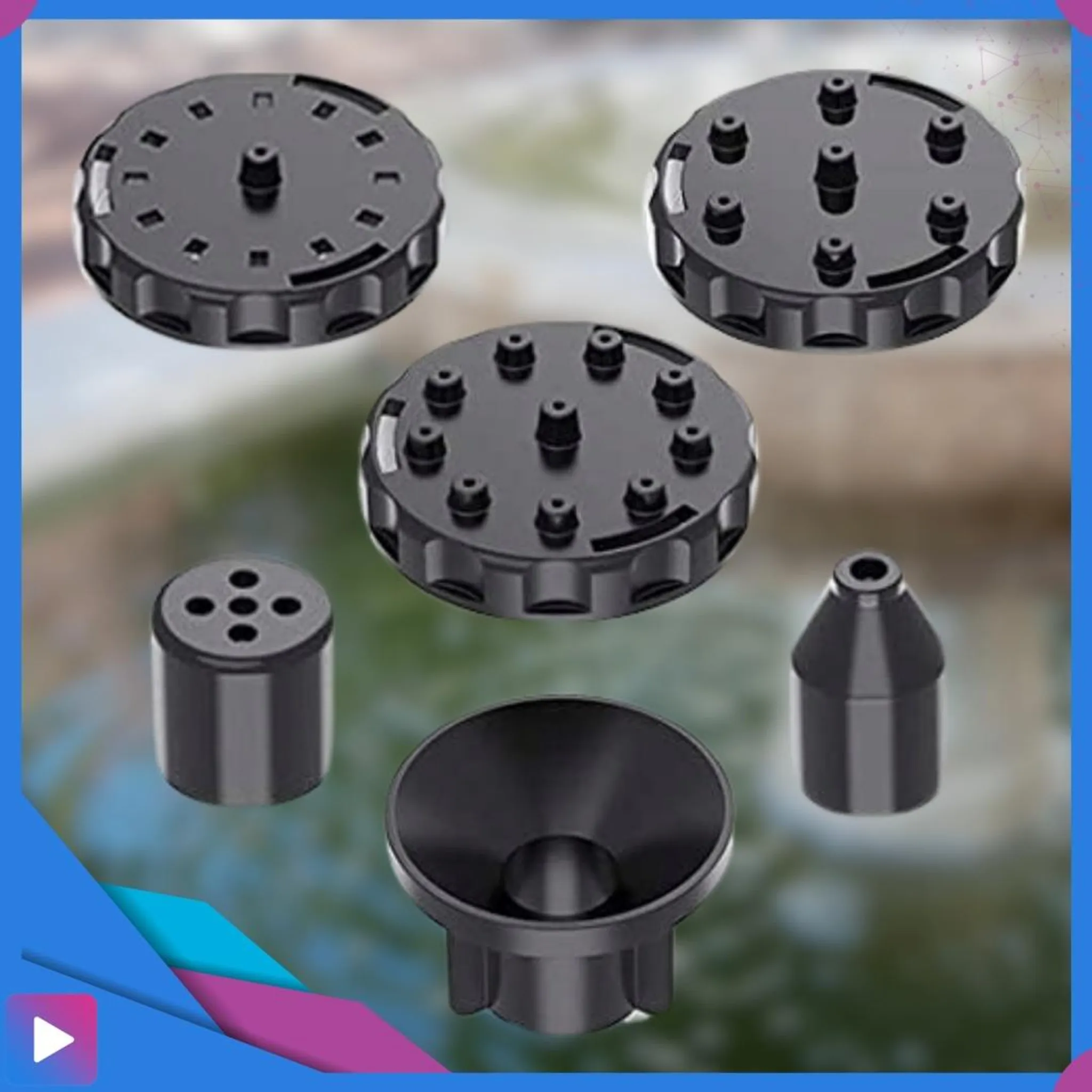 Schwarze Metallaufsätze: runde Platten mit Löchern, Zylinder mit Löchern, Kegel und Trichter.