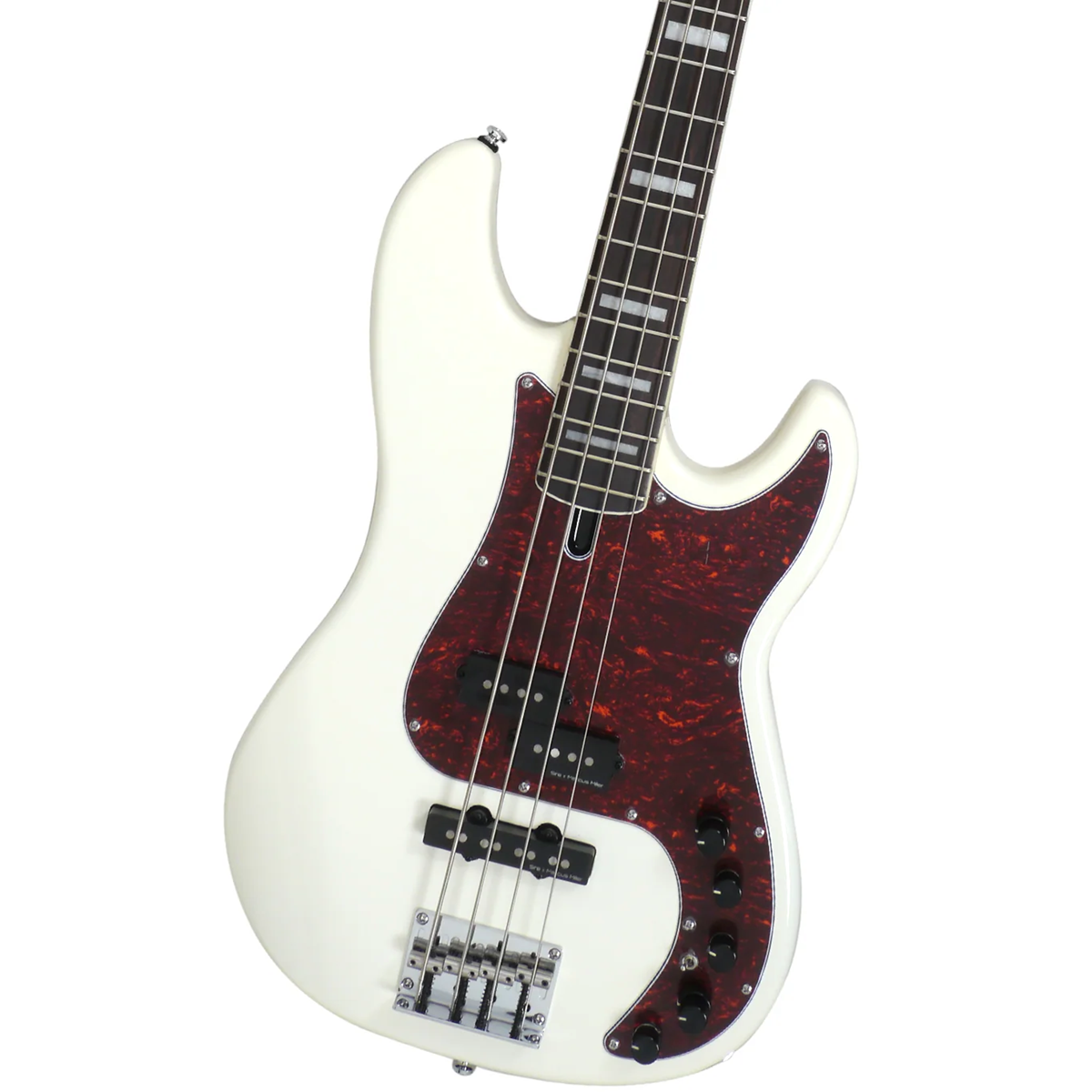 Kaplumbağa kabuğu pickguard'lı ve gümüş donanımlı beyaz elektro bas gitar.