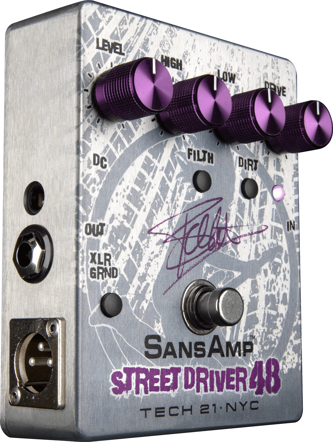 Mor düğmeli ve XLR çıkışlı gümüş SansAmp Street Driver 48 pedal.