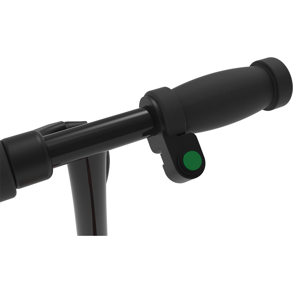 Czarna kierownica hulajnogi elektrycznej z zielonym przyciskiem.