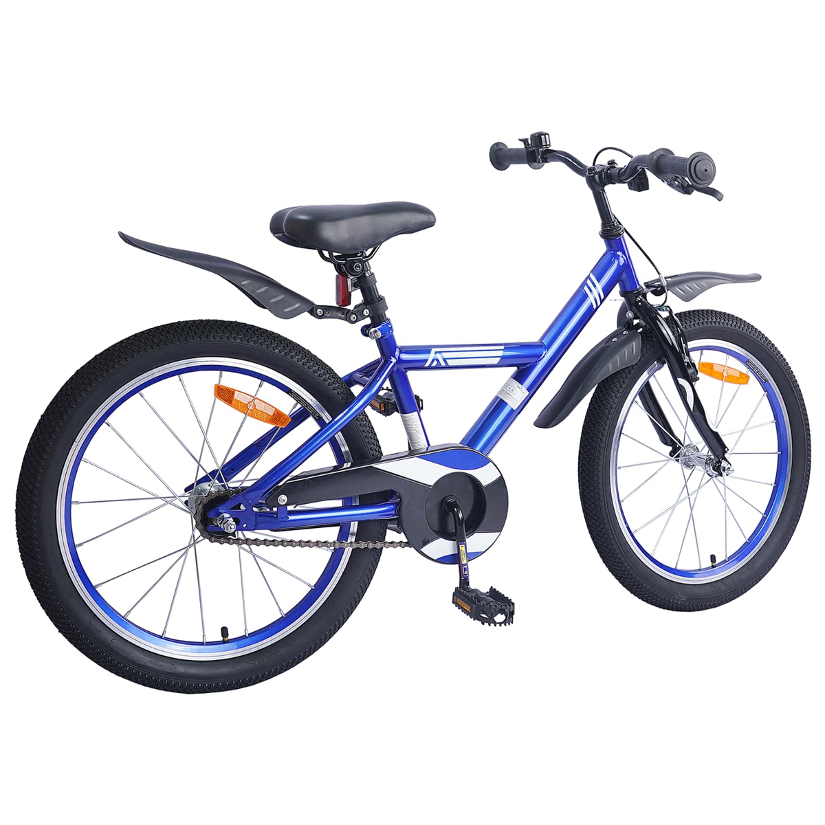 Ein blaues Kinderfahrrad mit schwarzen Reifen und Schutzblechen. Es hat Speichenräder und einen schwarzen Sattel.