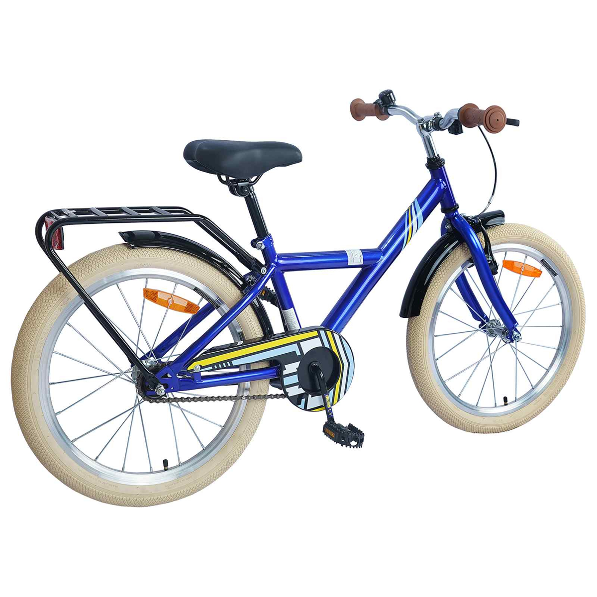 Ein blaues Kinderfahrrad mit beigen Reifen, schwarzem Sattel und Gepäckträger.