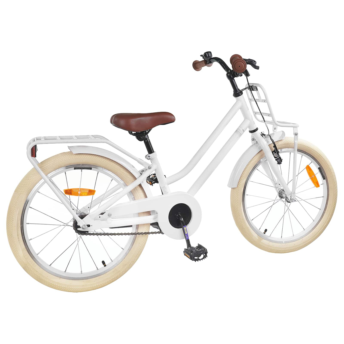 Ein weißes Fahrrad mit braunem Sattel und Griffen, cremefarbenen Reifen und Gepäckträgern.
