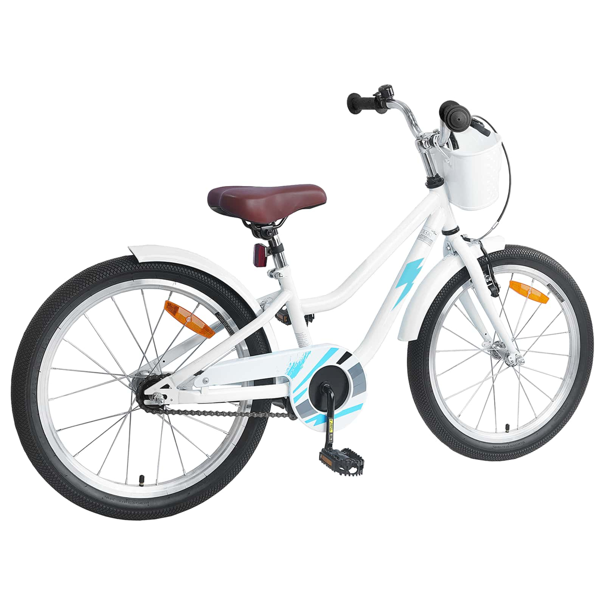 Ein weißes Kinderfahrrad mit braunem Sattel, Korb und blauen Akzenten.