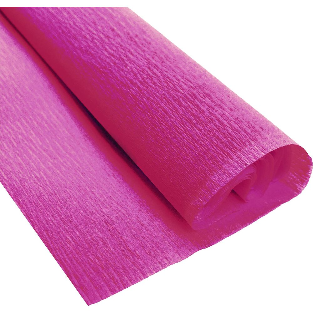 Eine Rolle leuchtend pinken Krepppapiers liegt auf weißem Grund.