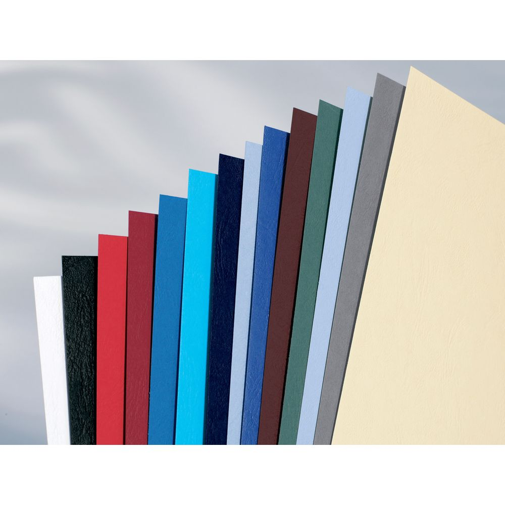 Fächer aus farbigem Papier, von weiß über rot und blau bis grau und beige.