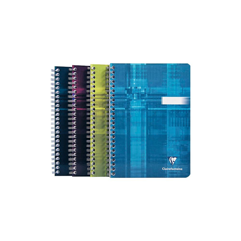 Quatre cahiers à spirale de couleurs variées : bleu foncé, violet, vert et bleu avec un motif quadrillé.