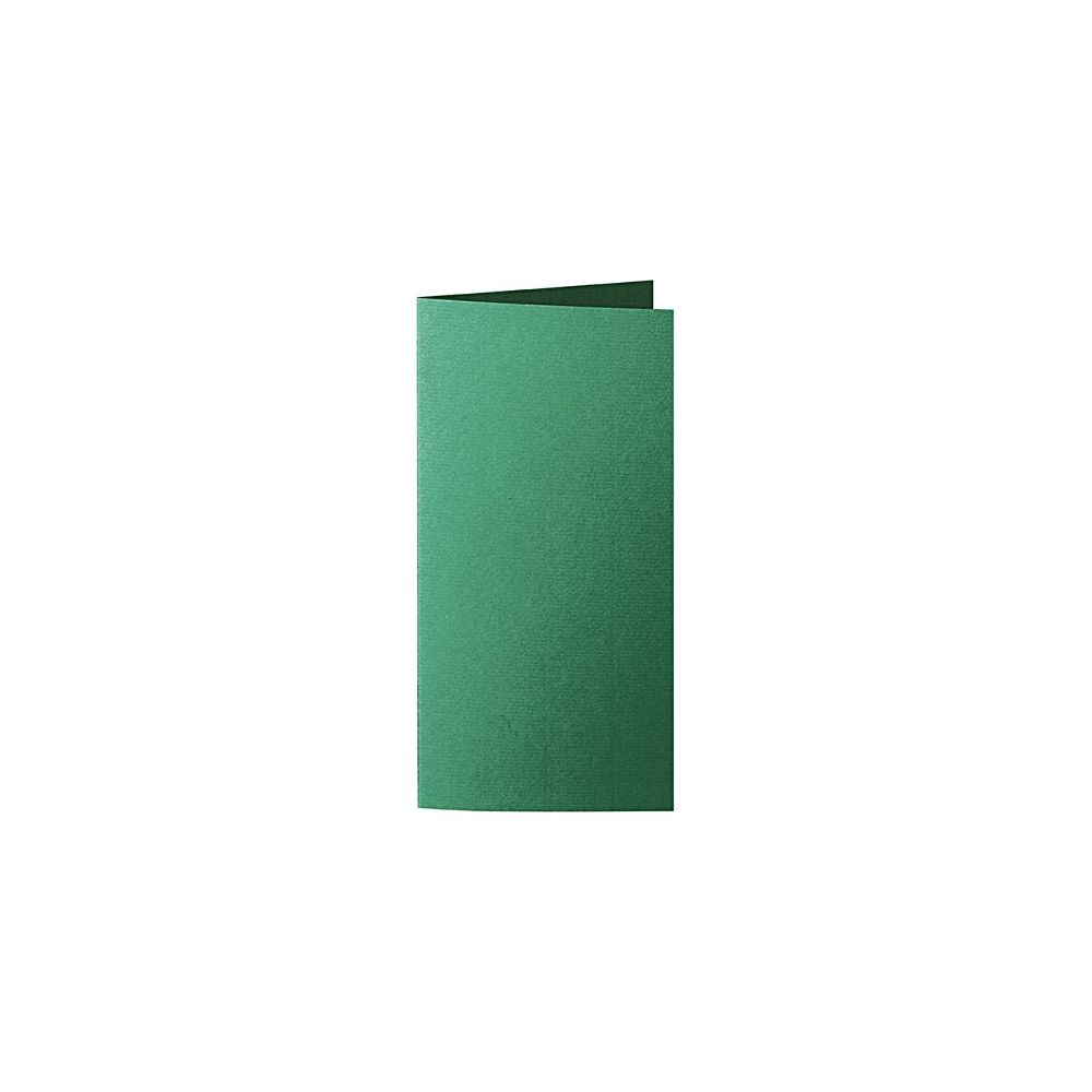 Une brochure verte debout, à moitié ouverte.