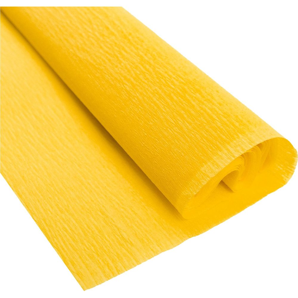 Ein aufgerolltes Stück gelbes Krepppapier mit Falten.