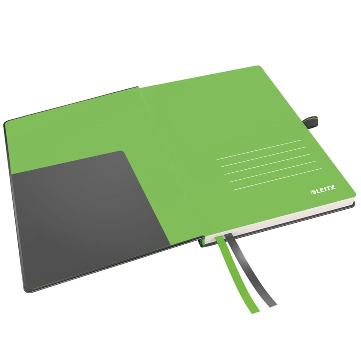 Carnet vert ouvert avec une poche gris foncé sur la page gauche et des lignes lignées à droite.