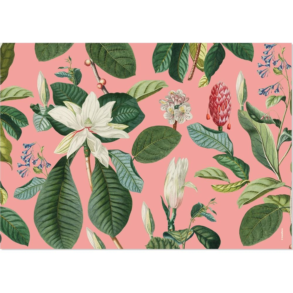 Uno sfondo rosa corallo con stampa botanica tropicale di foglie e fiori.