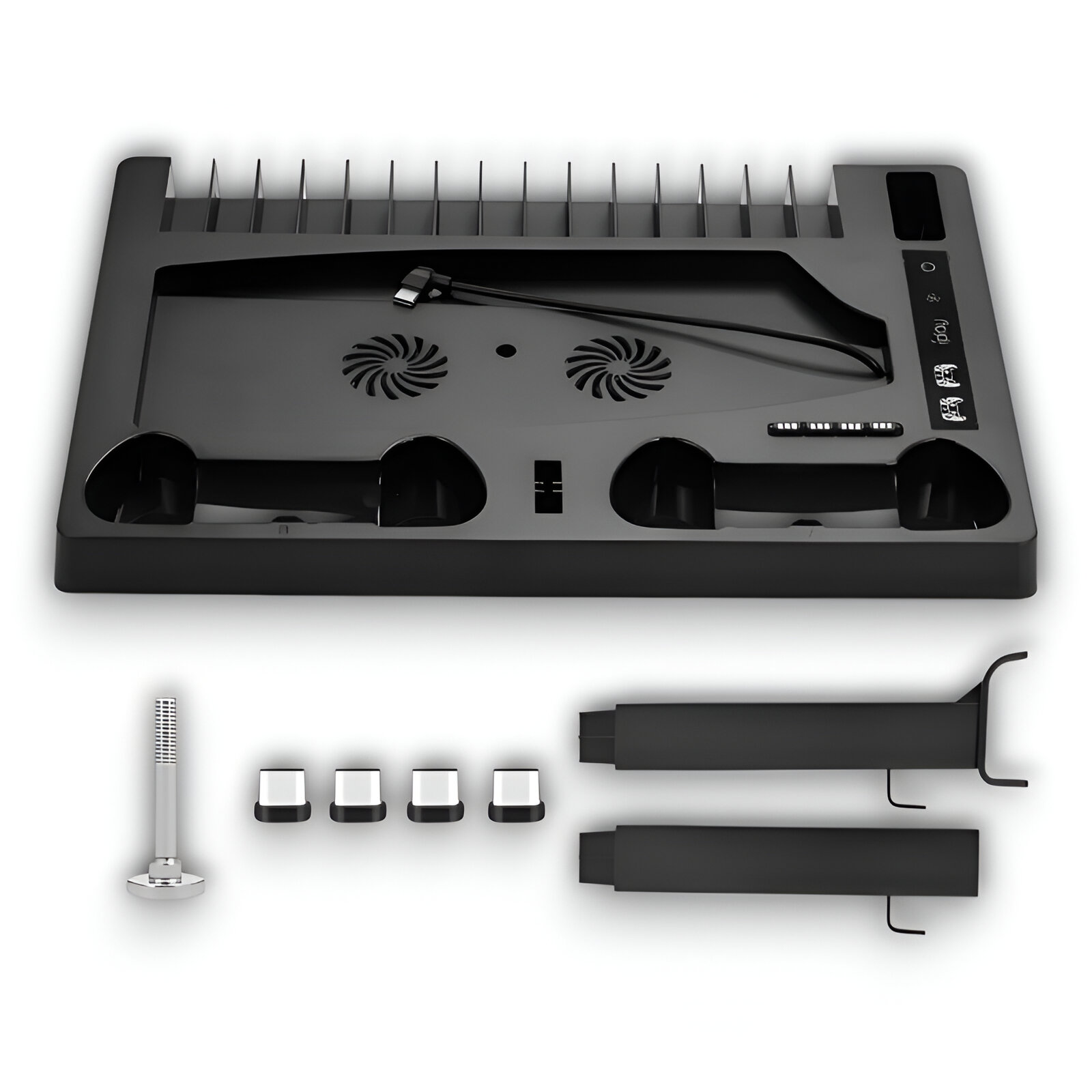 Accesorios negros para videojuegos sobre fondo blanco, base de carga, ventiladores, cables USB-C y mandos.