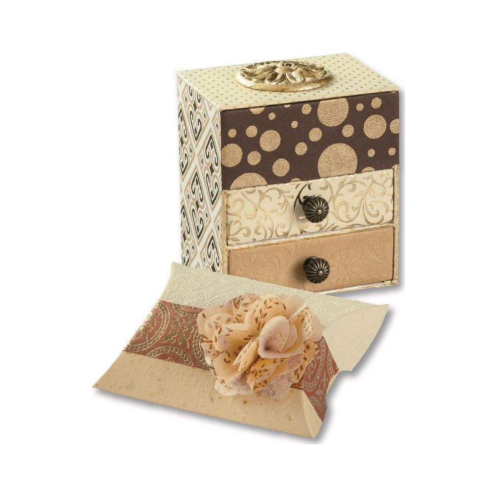 Dekorative Schachtel mit drei Schubladen und einer verzierten Blüte auf einer Geschenkbox.