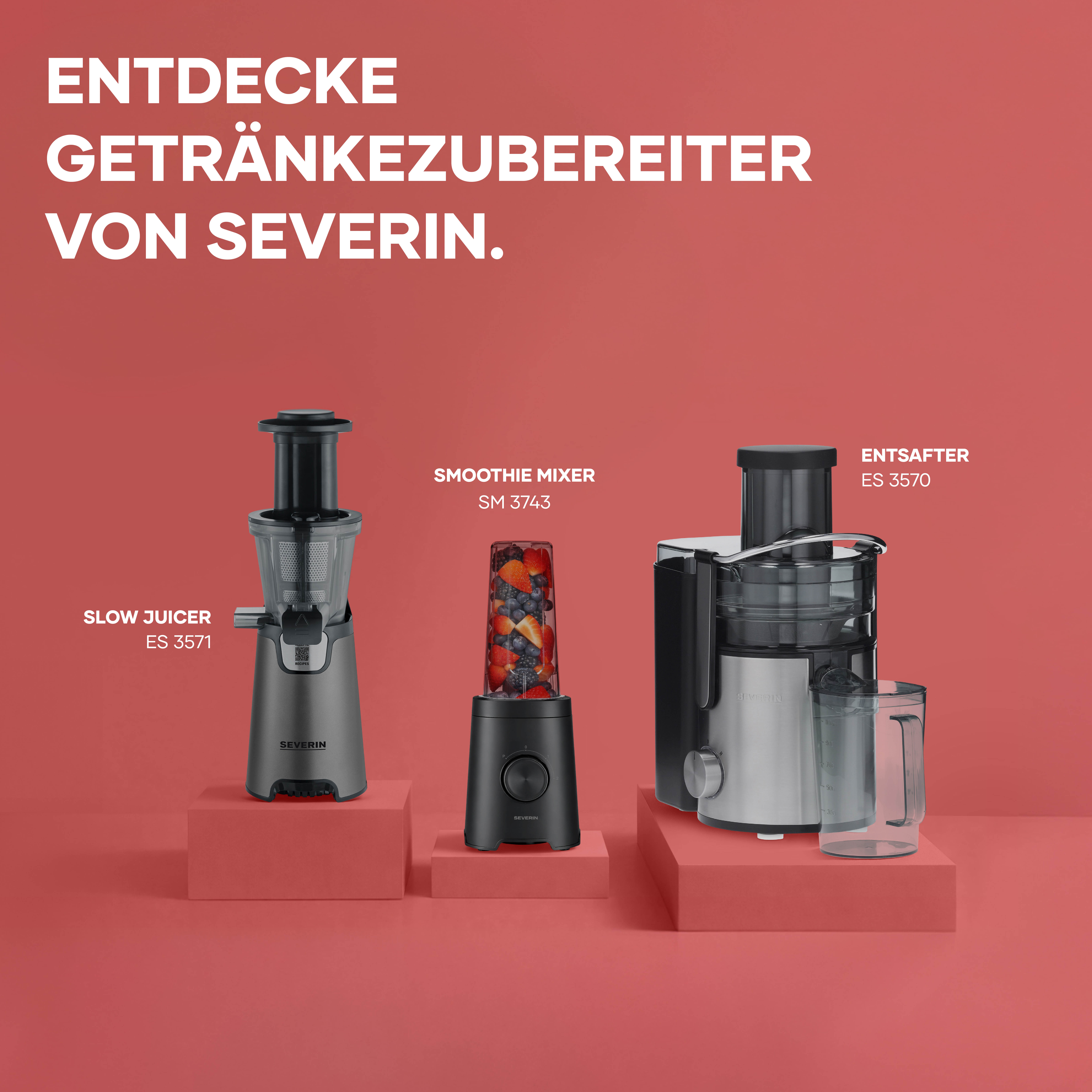 Tre elettrodomestici Severin: Slow Juicer, Smoothie Mixer, Centrifuga su sfondo rosso.