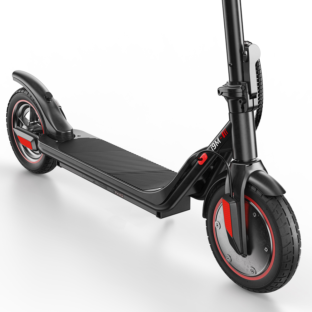 Monopattino elettrico nero con accenti rossi, vista ravvicinata anteriore.