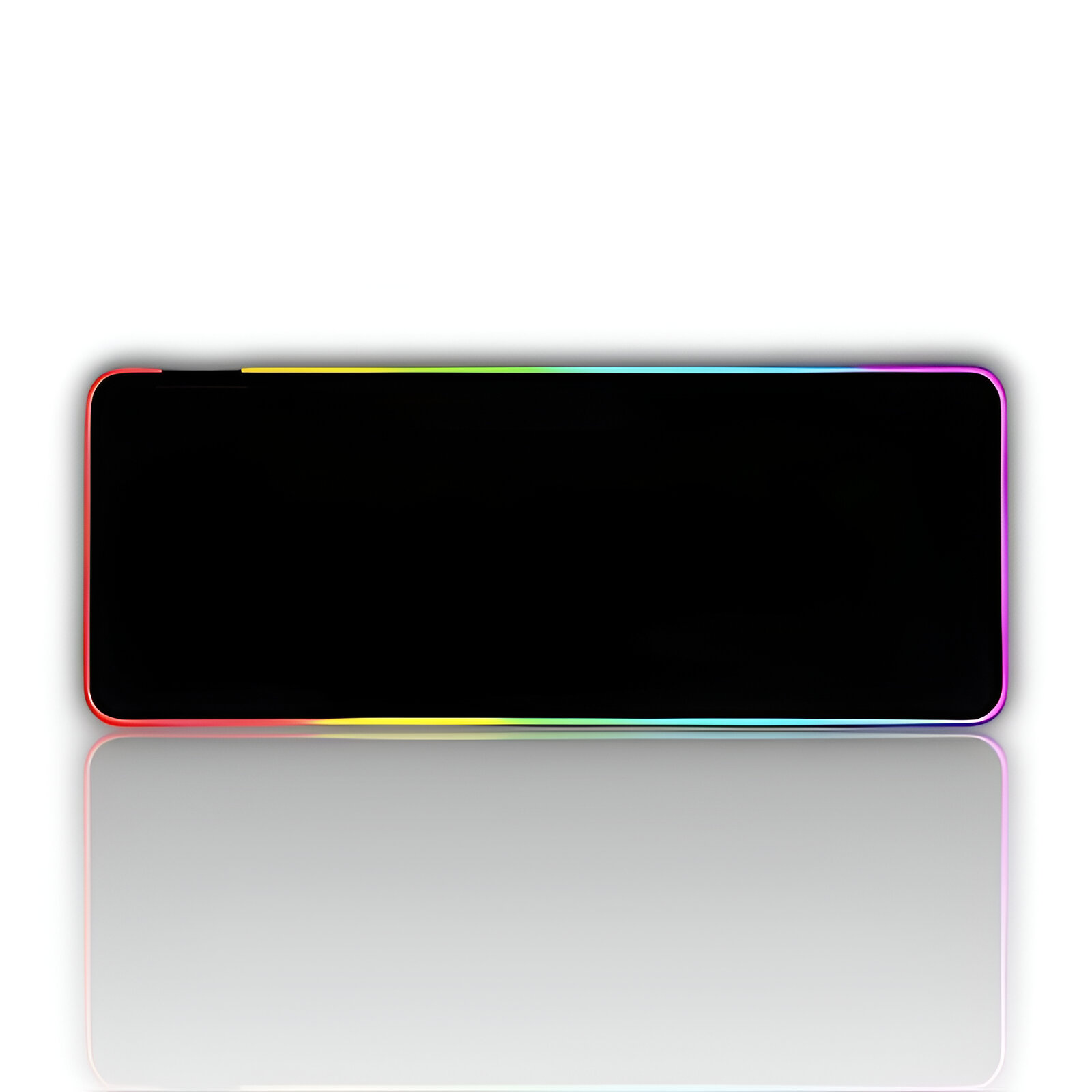 Alfombrilla de ratón negra con iluminación RGB, reflejada sobre fondo blanco.
