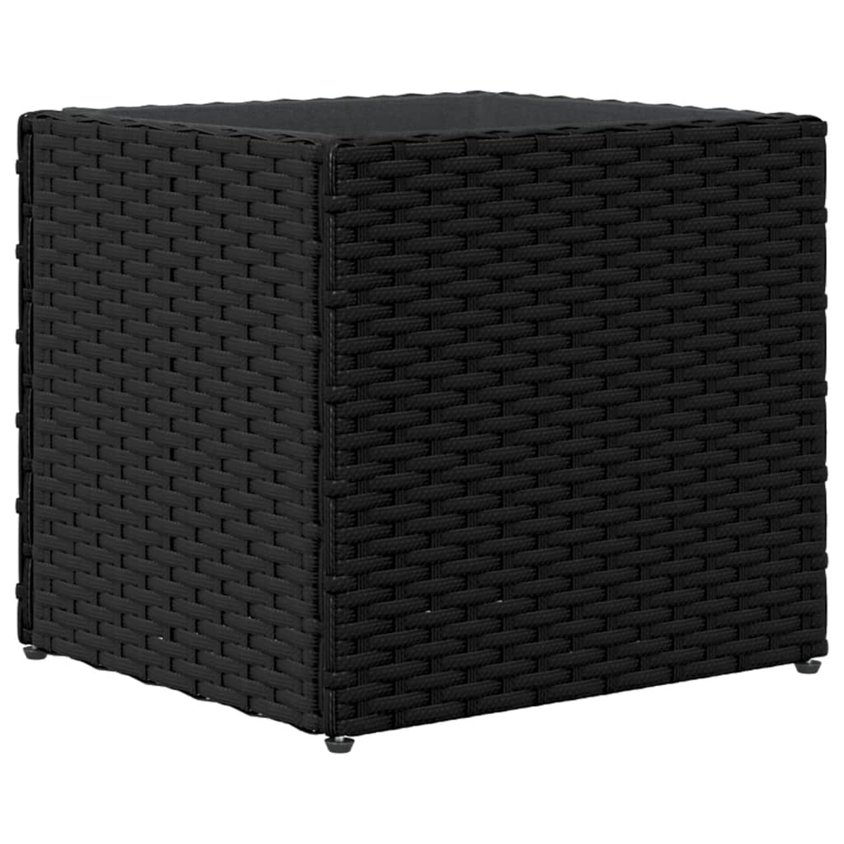 Un tavolo cubico nero in rattan con piano in vetro e piedini.