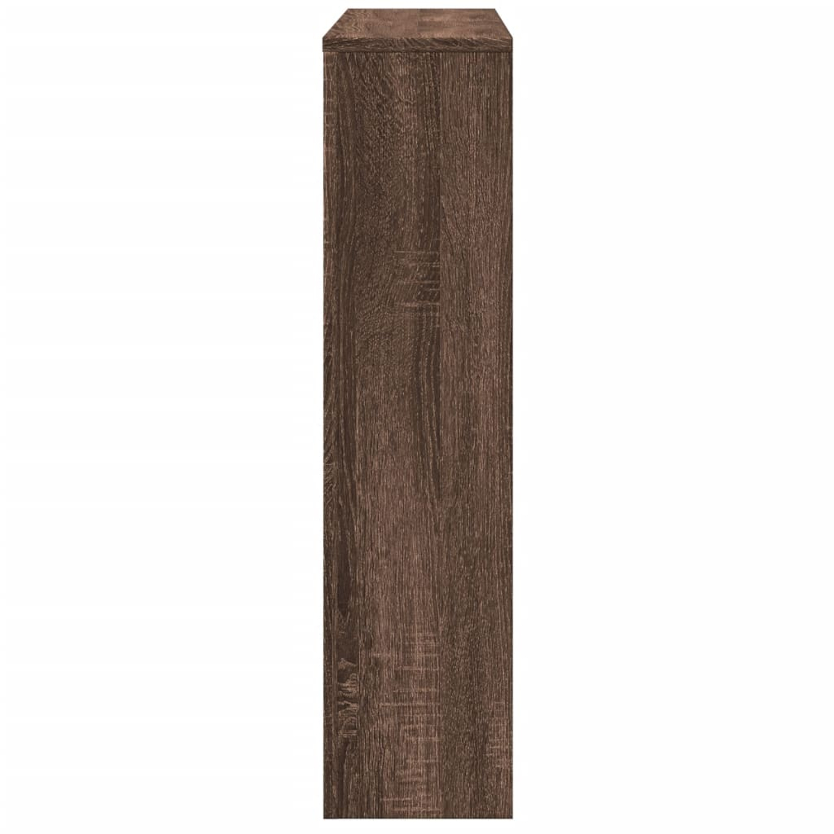 Ein dunkler Holzschrank im Profil, auf weißem Hintergrund.