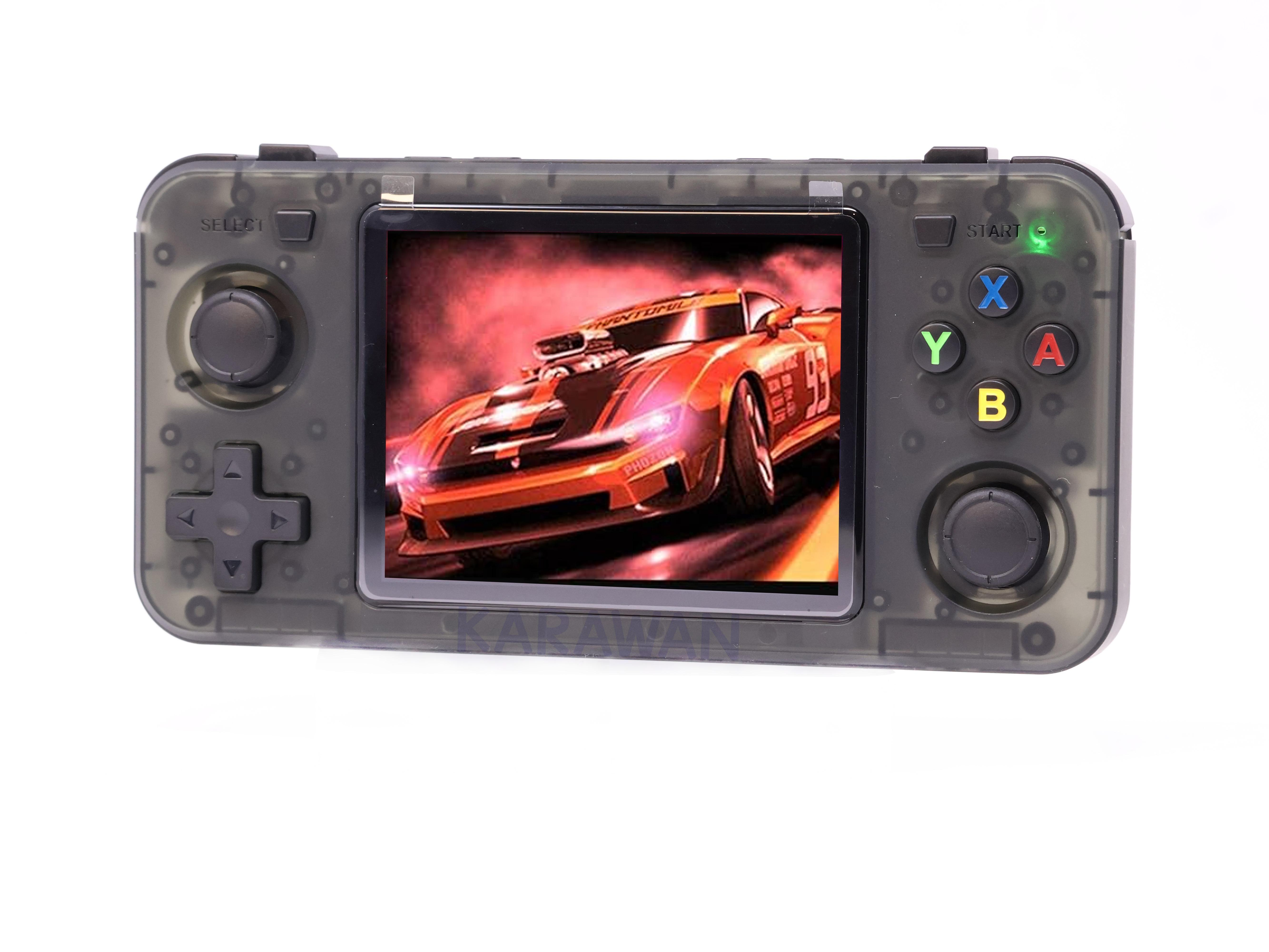 Un controlador de juegos portátil transparente muestra un coche de carreras en su pantalla.